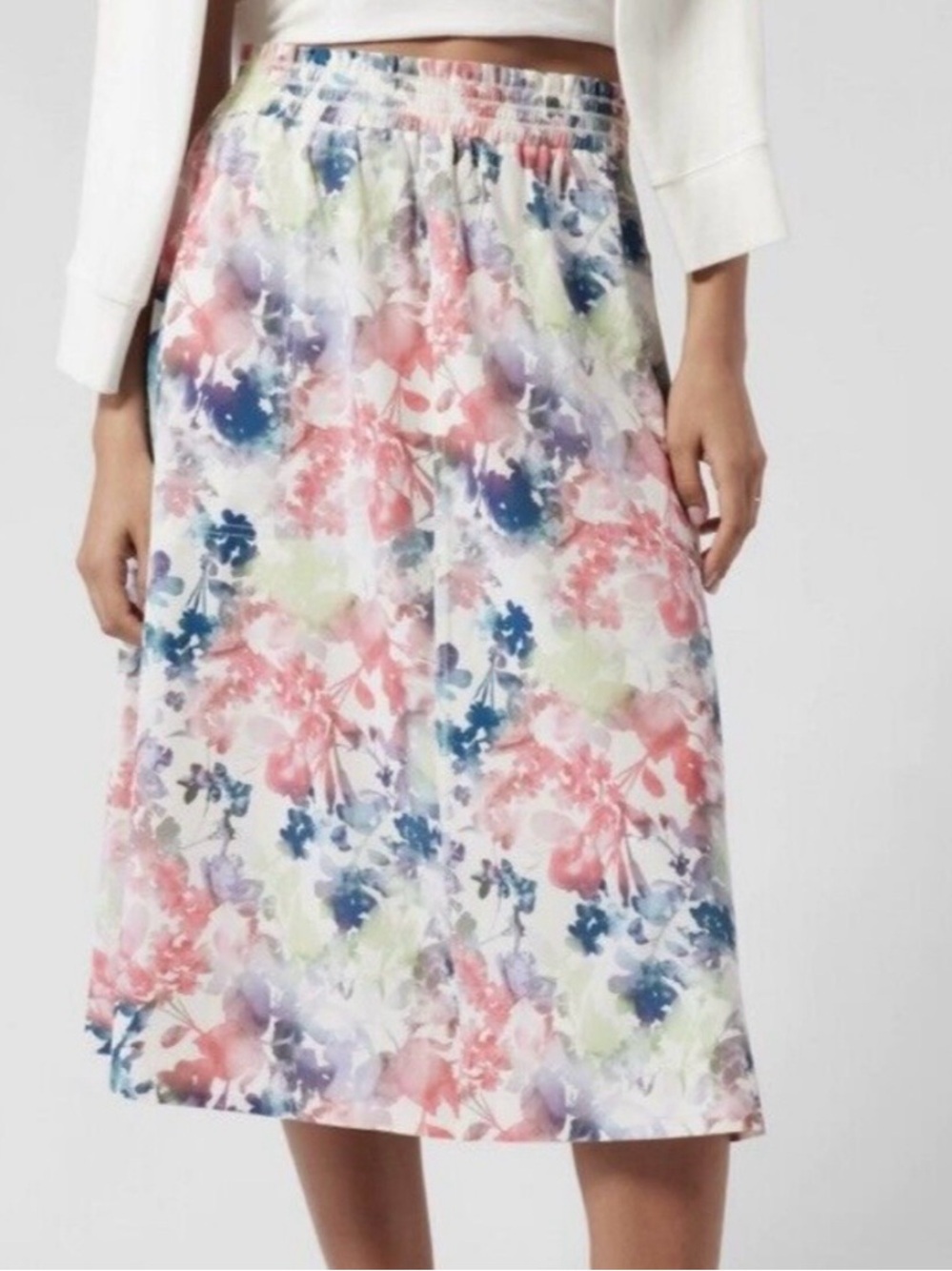 Athleta Savannah Floral Midi Skirt - Pastel Multi pull on stretch pockets